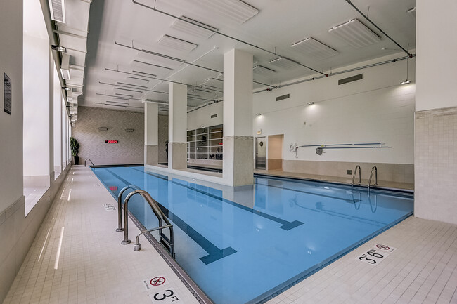 Foto del edificio - 474 N Lake Shore Dr