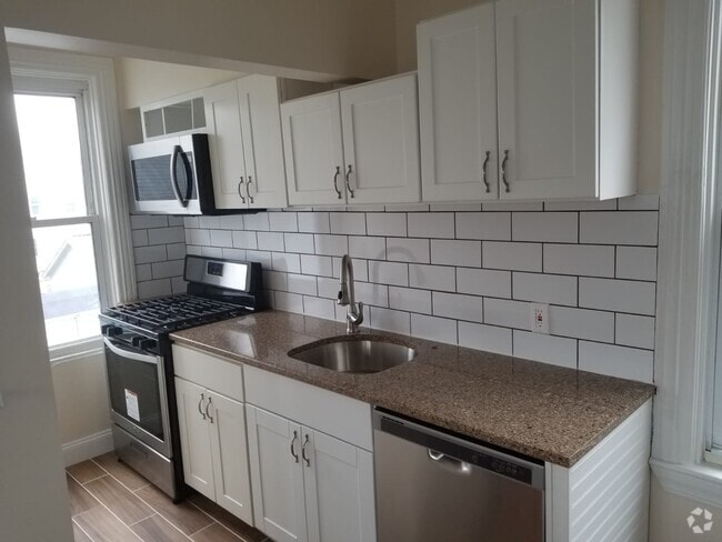 Building Photo - 205 Waterman Ave