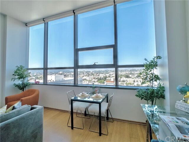 Building Photo - 1100 Wilshire Blvd