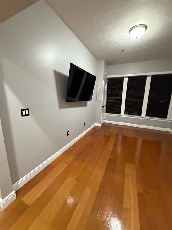 Building Photo - 7 Main St