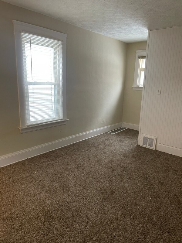 Building Photo - 3114 Ruby Ave