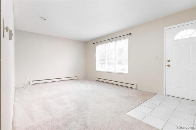 Building Photo - 3480 Fieldview Ave