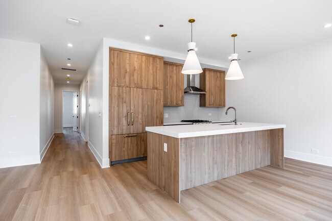 Foto del edificio - 1610 W Grand Ave