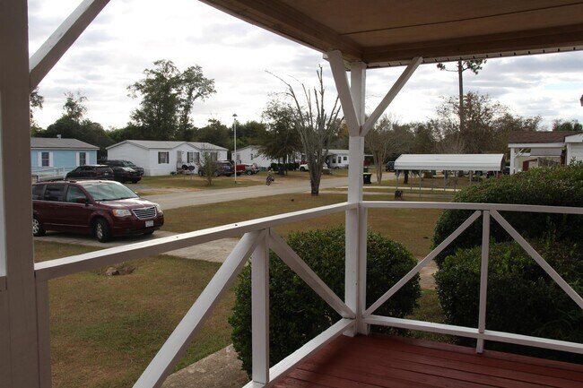 Foto del edificio - 609 Sapling Ln