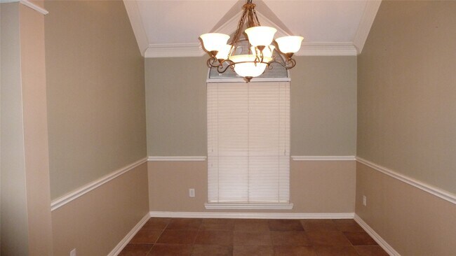 Building Photo - 4823 Cypress Spring Dr