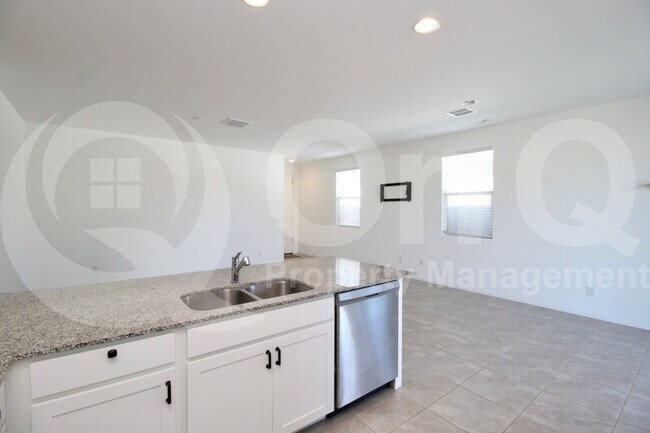 Foto del edificio - 12272 E Wallflower Ln