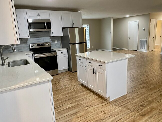 Foto del edificio - 11829 Midhurst Dr