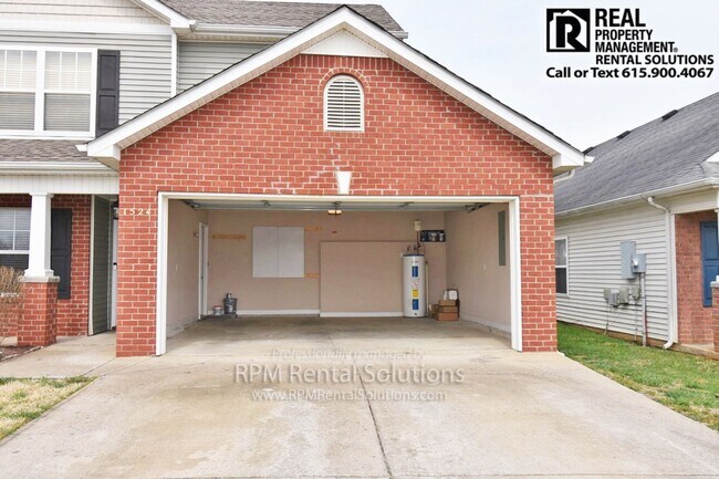Foto del edificio - Beautiful 3BR/2/5BA+Bonus loft, 2 car garage, fenced backyard, lawncare included- Rockvale middle...