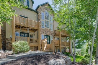 Building Photo - 3562 N Fox Run Dr