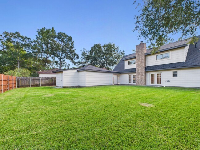 Foto del edificio - 3018 Highland Laurels Dr