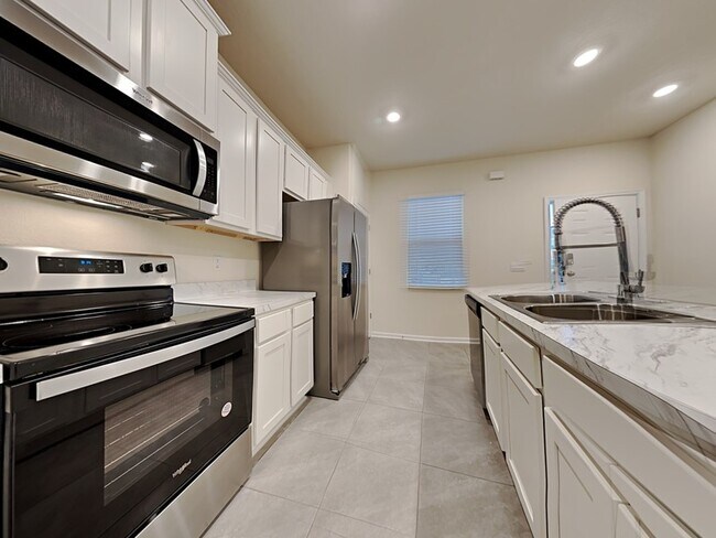 Foto del edificio - 519 Big Tree Wy