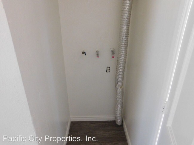 Foto del edificio - 8422 Whitaker St