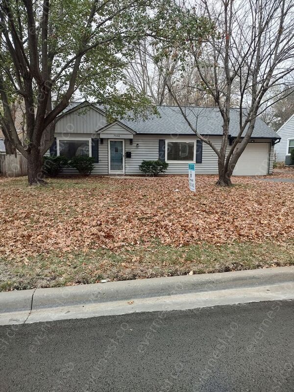 Foto principal - 7550 State Line Rd