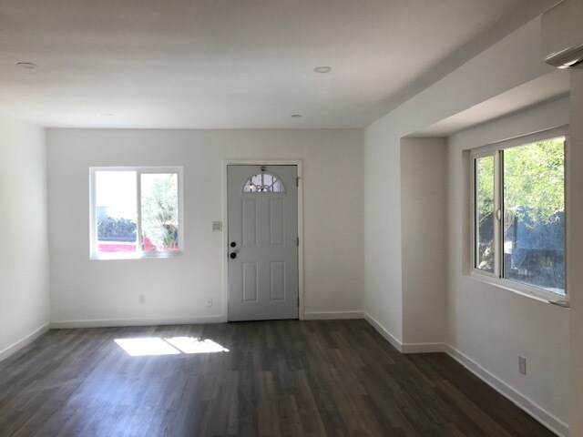 Foto del edificio - 6932 Agnes Ave