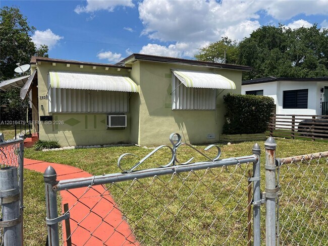 Building Photo - 1851 NW 51st Terrace