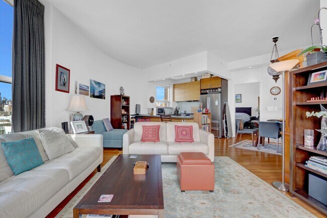 Foto del edificio - 11-24-24 31st Avenue