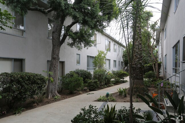 Foto del edificio - Chenault Hills Apartments