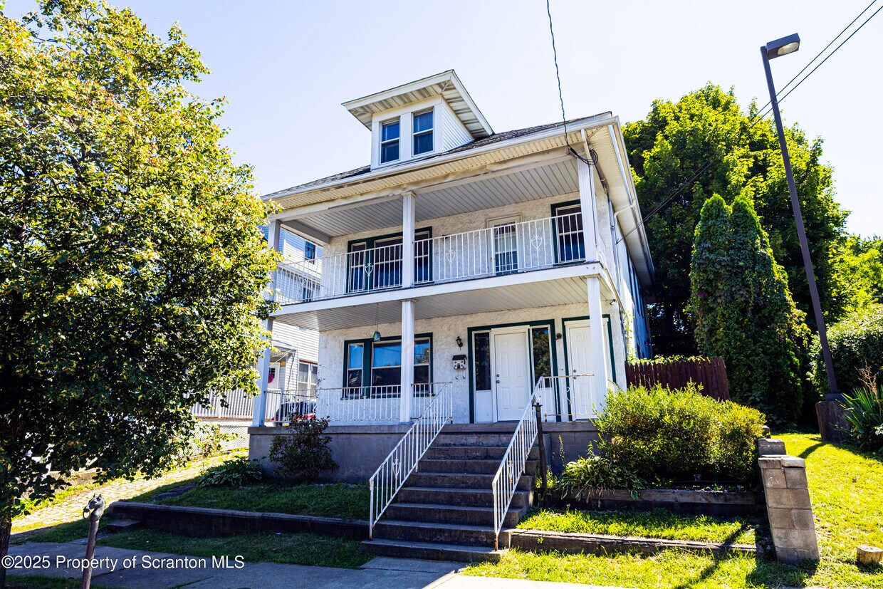 Foto principal - 1314 Wyoming Ave