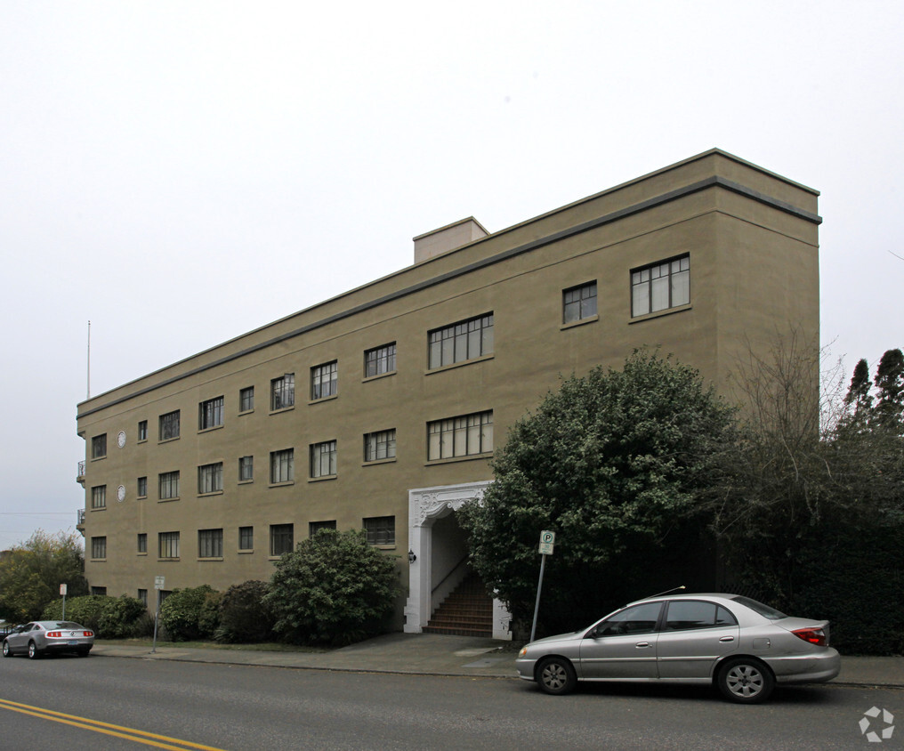 Building Photo - Benson Alexander Apartments