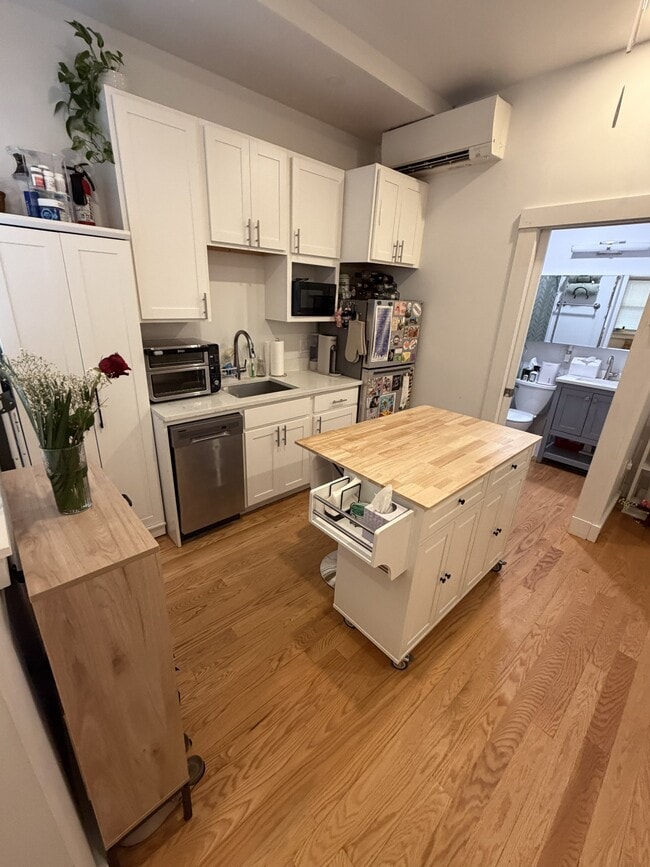 Photo - 31 Green St Townhome