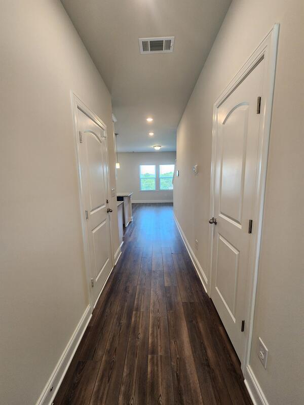 Foto del edificio - 4660 Ridge Bend Dr