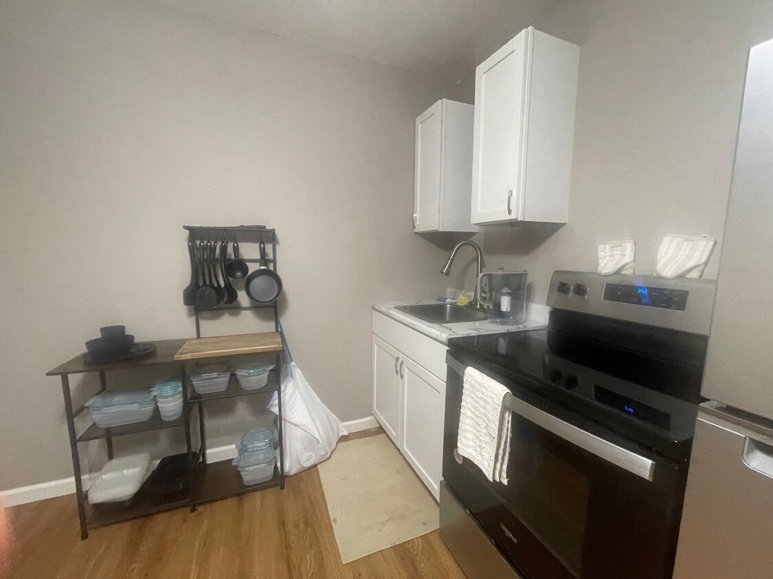 Studio Apartment in Hollister, MO - Studio Apartment  in Hollister, MO