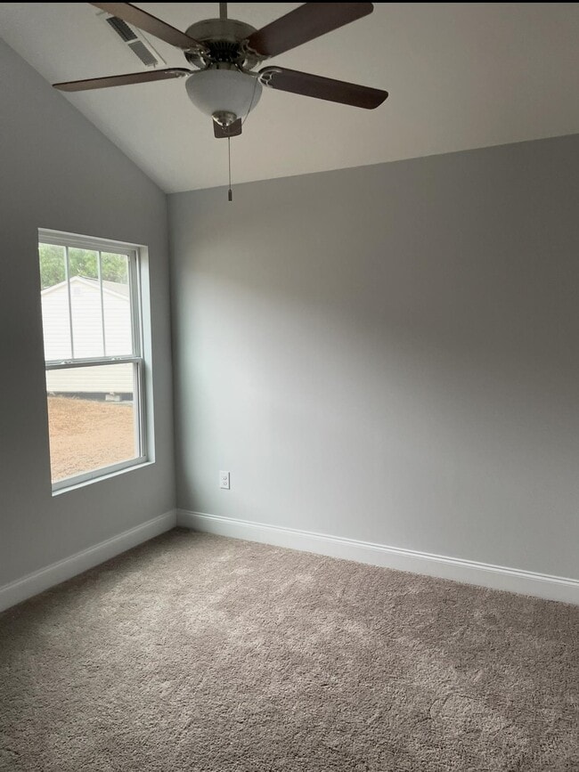 Building Photo - 947 Cygnet Dr