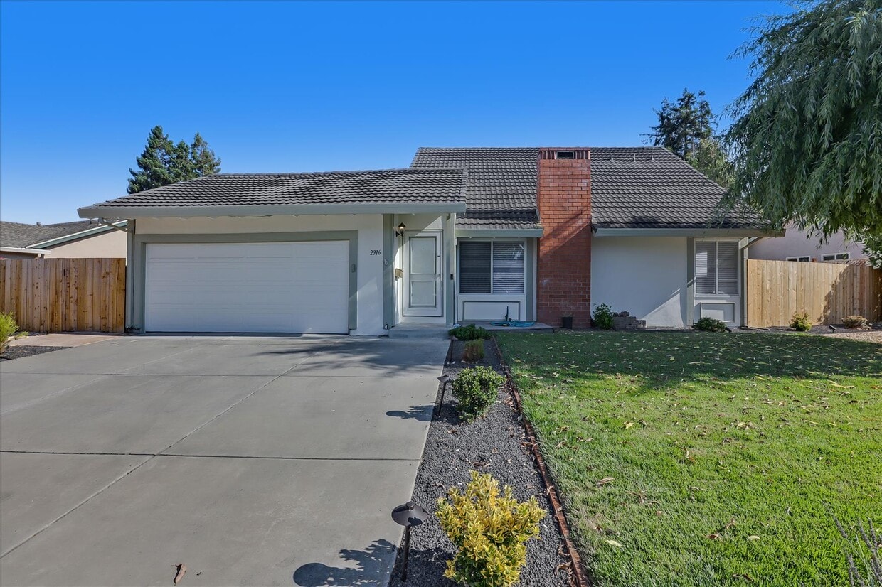 Primary Photo - 2916 Biddleford Dr