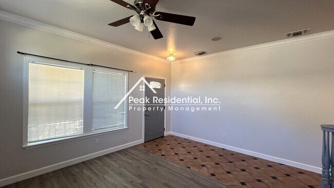 Building Photo - Very Nice 4bd/3ba Elk Grove Home with Larg...