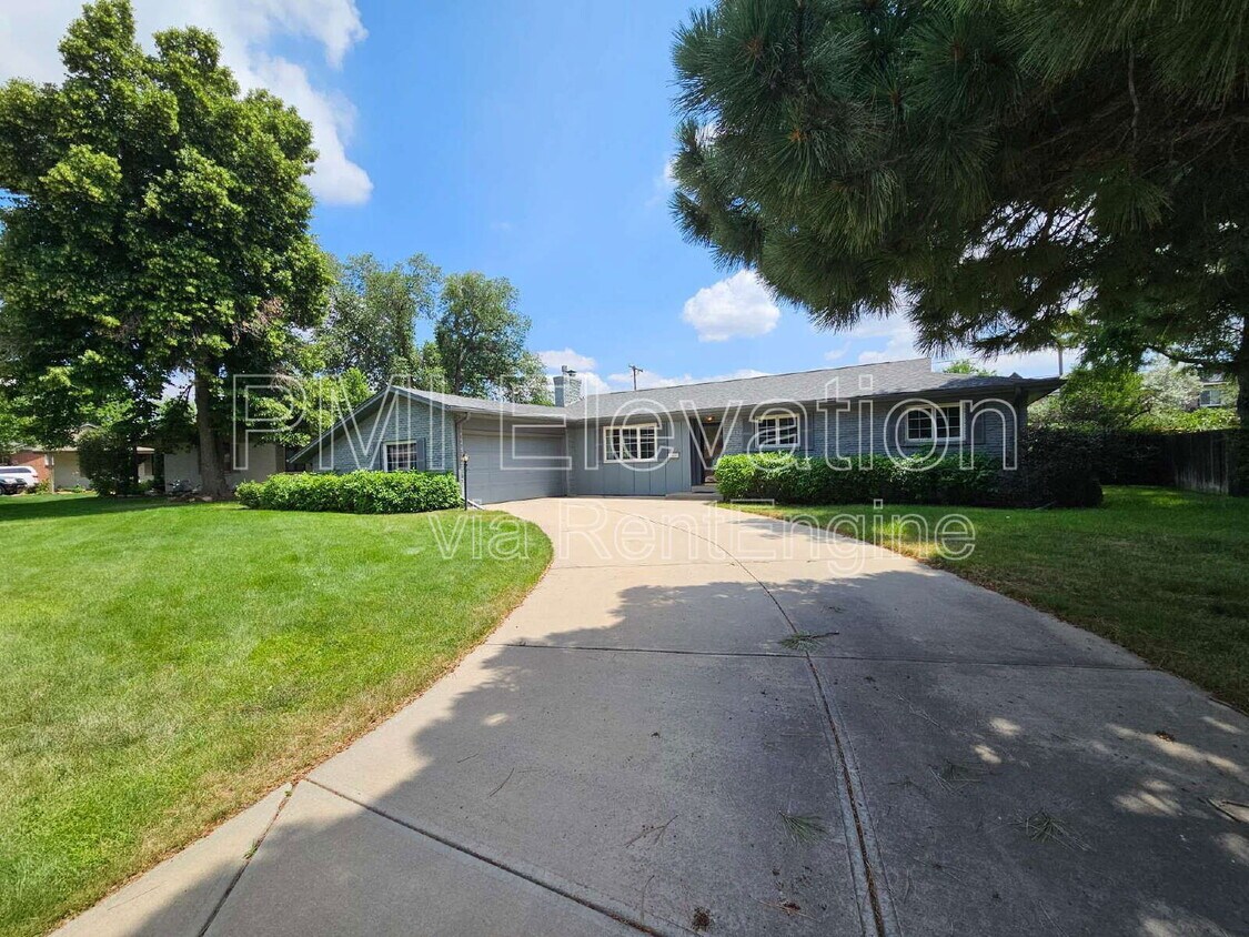 Foto principal - 250 E Graves Ave