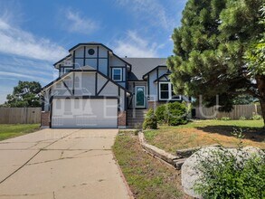 Building Photo - 4030 Meadowdale Pl