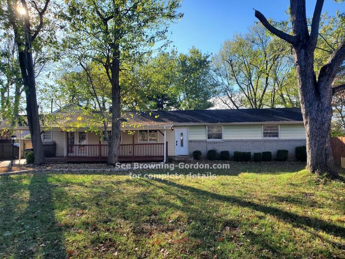 Primary Photo - Three Bedroom, Two Bath Duplex off of McGa...