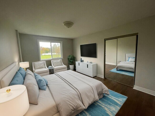 Building Photo - Clairview Court