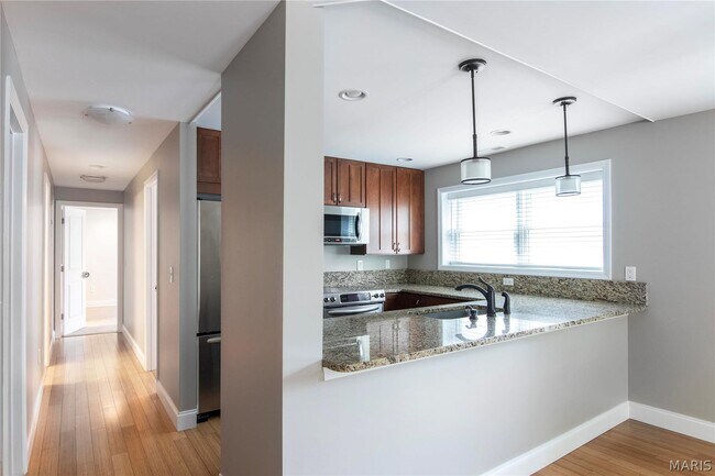 Foto del edificio - 610 Huntbridge Forest Dr