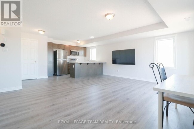 Building Photo - 166 Walleye Private