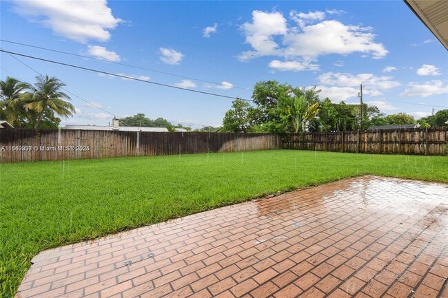Building Photo - 20545 Leeward Ln