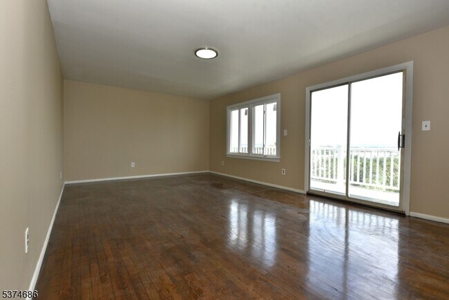 Foto del edificio - 633 5th St