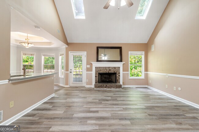 Foto del edificio - 712 Ridgewood Way