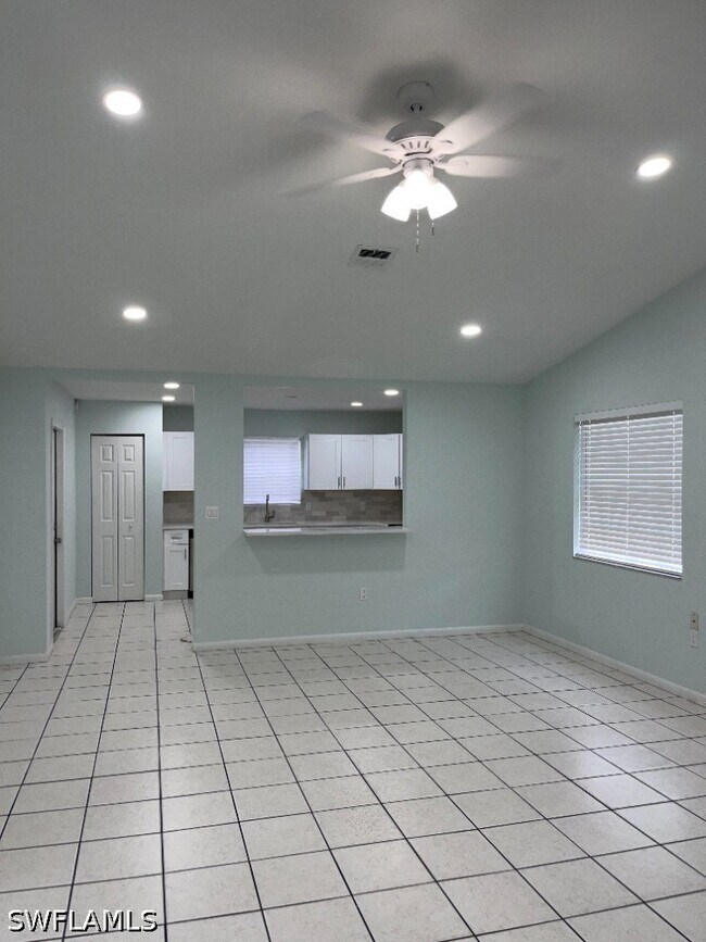 Foto del edificio - 9044 Tangelo Blvd