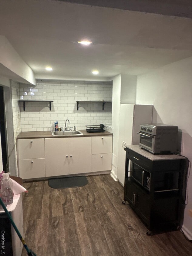 Foto principal - 335 Rutland Rd