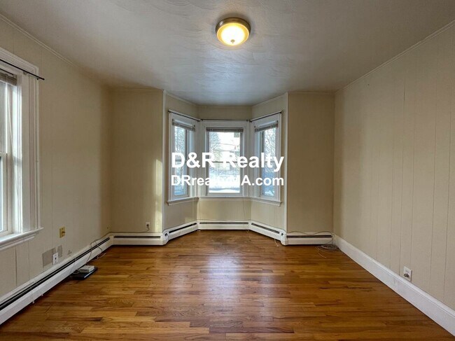 Foto del edificio - 112 Russell St