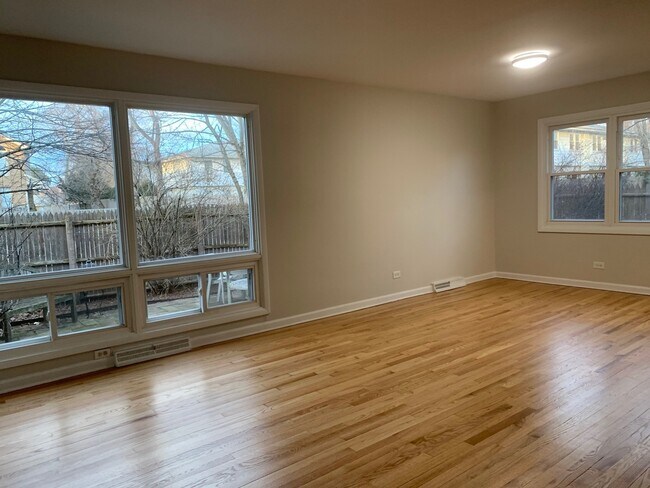 Foto del edificio - 822 Skokie Blvd
