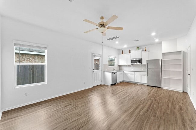 Foto del edificio - 129 Escondido Cir