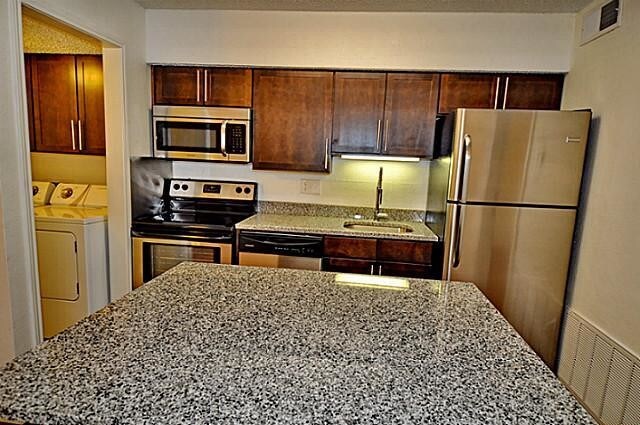 Foto del edificio - 6910 Skillman St