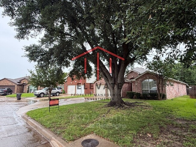 Building Photo - 6105 Comfort Dr