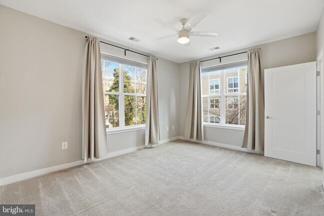 Foto del edificio - 989 S Buchanan St