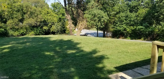 Building Photo - 2 br, 1 bath Duplex - 225 Blackman Road B