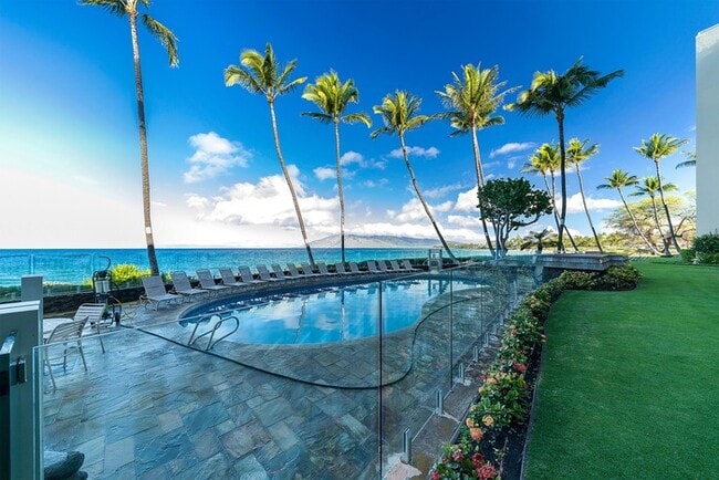 Building Photo - Royal Mauian 309