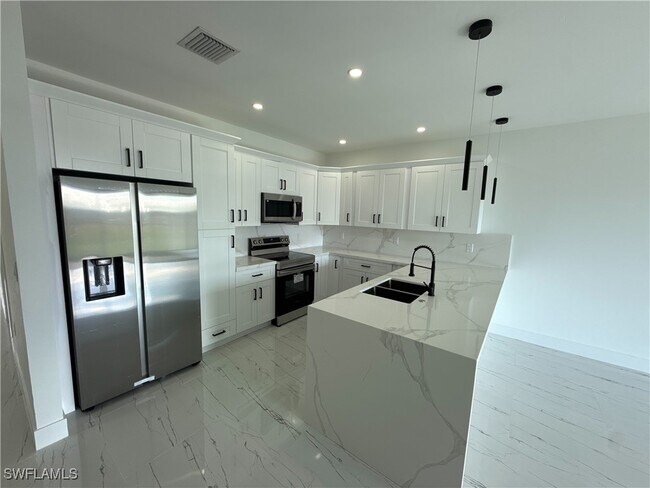 Foto del edificio - 4412-4414 14th St SW