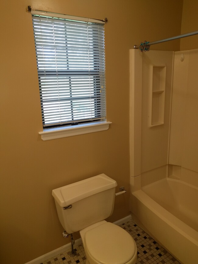 Bathroom - 824 Orlando St